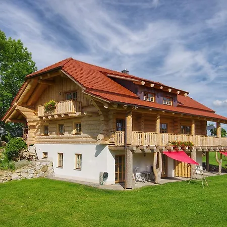 Holzhaus Lugerhof شقة *